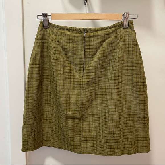 Green plaid skirt - Picture 3 of 4